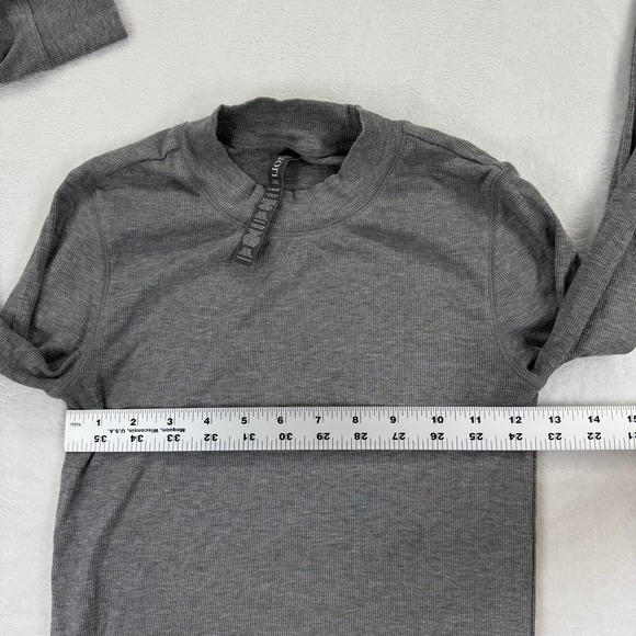 Vuori Mudra Long Sleeve Mock Neck Ribbed Crop Top Charcoal Grey XS READ - Picture 4 of 9